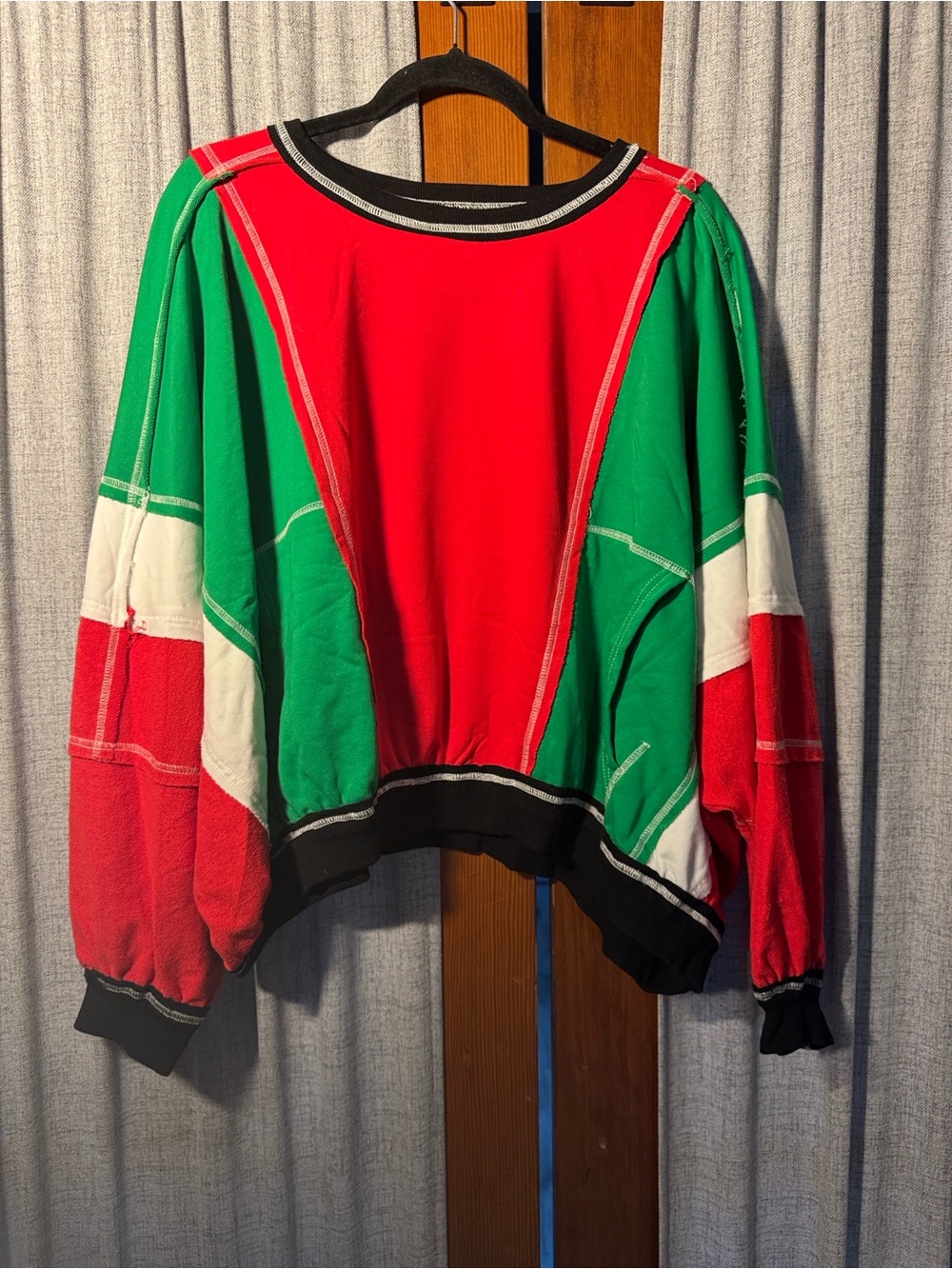 BiBi Red, Green & White Colorblock Crewneck Sweater